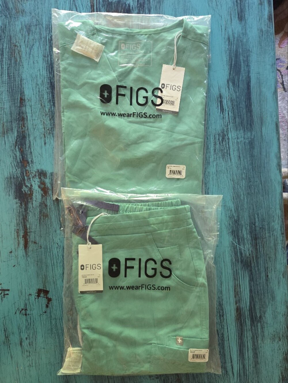 Figs Small Surgical Green Scrub Set - Yola Skinny And Catarina